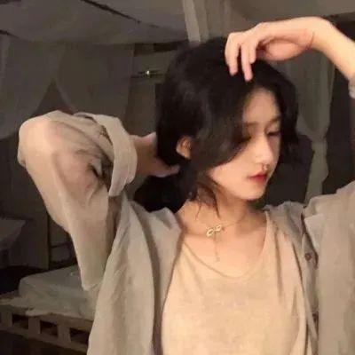 美女别闹我只是保安